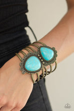 Load image into Gallery viewer, Paparazzi Nature Bound - Brass Bracelet