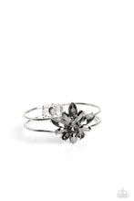 Load image into Gallery viewer, chic-corsage-silver-p9st-svxx-032xx