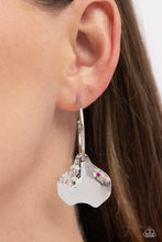 Load image into Gallery viewer, Paparazzi Majestic Mermaid - Pink Earrings
