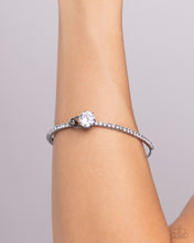 Load image into Gallery viewer, Paparazzi Gamut Glam - Black Bracelet