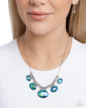 Load image into Gallery viewer, Paparazzi Socialite Status - Green Necklace