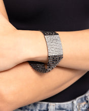 Load image into Gallery viewer, Paparazzi Disco Dame - Black Bracelet