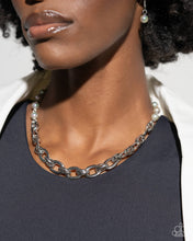 Load image into Gallery viewer, Paparazzi Dual Daydream / Pearl Pairing - Silver Set