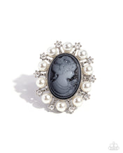 Load image into Gallery viewer, Paparazzi Vintage Glam - Black Ring