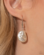 Load image into Gallery viewer, Paparazzi Seashell Shanty / Seashell Song - White Set