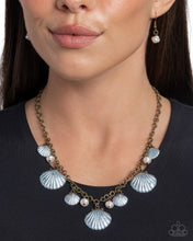 Load image into Gallery viewer, Paparazzi Seashell Sophistication - Brass Necklace