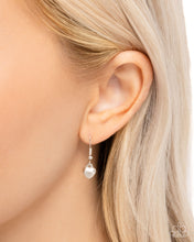 Load image into Gallery viewer, Paparazzi Austere Attraction - Black Necklace