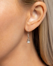 Load image into Gallery viewer, Paparazzi Romance is a Bonus - Pink Necklace
