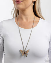 Load image into Gallery viewer, Paparazzi Showstopping Shuttle - Brown Necklace