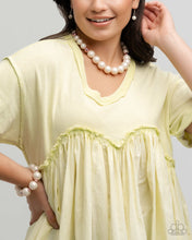 Load image into Gallery viewer, Paparazzi Pearl Platoon - Complete Look