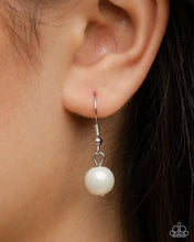 Load image into Gallery viewer, Paparazzi Pearl Platoon - Complete Look