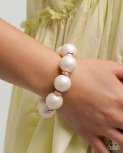 Load image into Gallery viewer, Paparazzi Pearl Platoon - Complete Look