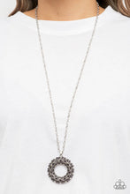 Load image into Gallery viewer, Paparazzi Wintry Wreath - Purple Necklace