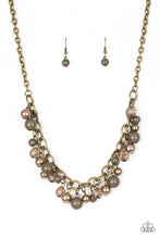 Load image into Gallery viewer, Paparazzi The GRIT Crowd - Green Necklace