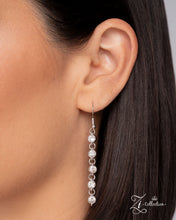 Load image into Gallery viewer, Paparazzi Demure 2025 Zi Necklace