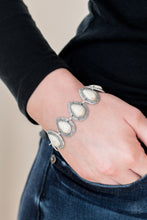 Load image into Gallery viewer, Canyon Creek - White