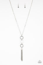 Load image into Gallery viewer, Paparazzi Diva In Diamonds - Silver Necklace