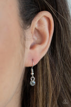 Load image into Gallery viewer, Paparazzi Diva In Diamonds - Silver Necklace