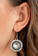 Load image into Gallery viewer, Paparazzi Global Glamour - White Necklace