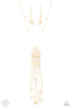 Load image into Gallery viewer, Macrame Majesty - White