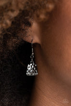 Load image into Gallery viewer, Paparazzi HAUTE Plates - Multi Necklace