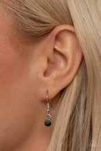 Load image into Gallery viewer, Paparazzi Timelessly Tilted - Green Necklace