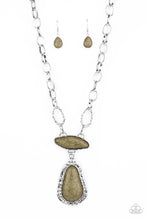 Load image into Gallery viewer, Paparazzi Rural Rapture - Green Necklace