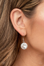 Load image into Gallery viewer, Paparazzi Spotlight Stunner - White Necklace