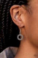 Load image into Gallery viewer, Paparazzi Rhinestone Rollout - White Necklace