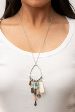 Load image into Gallery viewer, Paparazzi Listen to Your Soul - Green Necklace