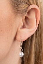 Load image into Gallery viewer, Paparazzi Royal Renditions - White Necklace