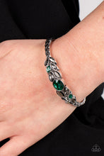 Load image into Gallery viewer, Paparazzi Vogue Vineyard - Green Bracelet
