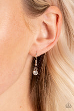Load image into Gallery viewer, Paparazzi Castle Diamonds - Red Necklace