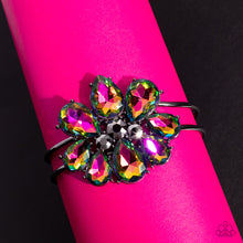 Load image into Gallery viewer, Paparazzi DAUNTLESS is More - Multi Bracelet