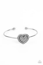 Load image into Gallery viewer, Paparazzi Stunning Soulmates - White Bracelet