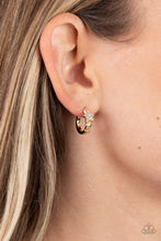 Load image into Gallery viewer, Paparazzi Starfish Showpiece - Gold Earrings