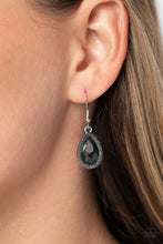 Load image into Gallery viewer, Paparazzi Casanova Clique - Black Necklace