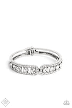 Load image into Gallery viewer, Paparazzi Spellbinding Splendor - White Bracelet