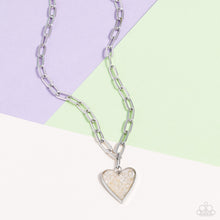 Load image into Gallery viewer, Paparazzi Kiss and SHELL - White Necklace
