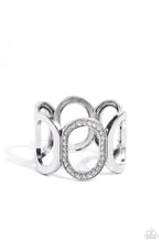 Load image into Gallery viewer, Paparazzi Opulent Ovals - White Bracelet