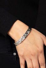 Load image into Gallery viewer, Paparazzi Starburst Shimmer - Orange Bracelet