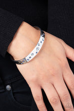 Load image into Gallery viewer, Paparazzi Starburst Shimmer - Blue Bracelet