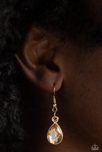 Load image into Gallery viewer, Paparazzi Built Beacon - Gold Necklace
