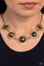 Load image into Gallery viewer, Paparazzi Sophisticated Showcase - Black Necklace