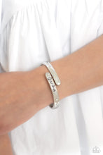 Load image into Gallery viewer, Paparazzi Gorgeous Grandma - White Bracelet