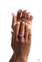 Load image into Gallery viewer, Paparazzi Sinuous Spotlight - Purple Ring