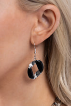 Load image into Gallery viewer, Paparazzi CURB Craze - Black Necklace