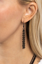 Load image into Gallery viewer, Paparazzi Carefree Confidence - Purple Necklace
