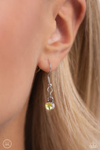 Load image into Gallery viewer, Paparazzi Alluring A-Lister - Green Necklace
