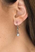 Load image into Gallery viewer, Paparazzi Deluxe Luxe - Black Necklace
